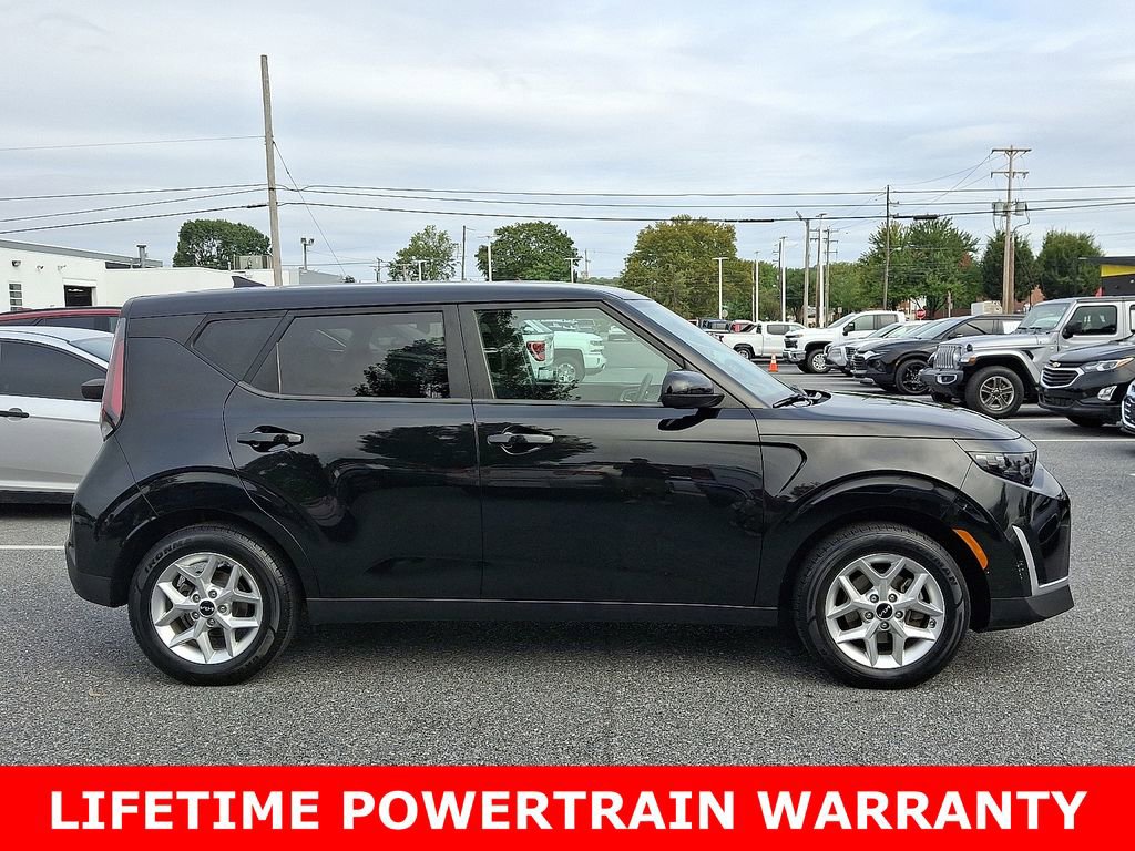 Used 2023 Kia Soul LX w/ Option Group 015 image 8