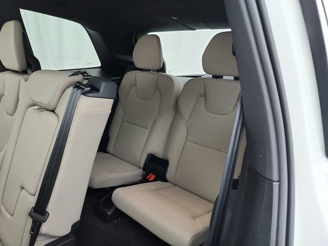 Certified 2025 Volvo XC90 B6 Plus AWD/4WD image 27