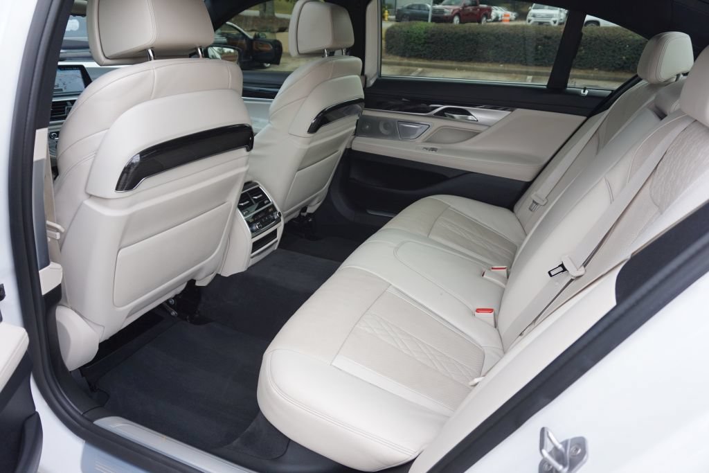 Used 2016 BMW 750i xDrive AWD/4WD image 21
