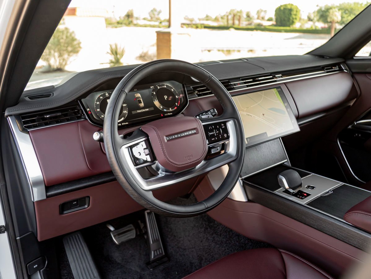 New 2025 Land Rover Range Rover SE image 16
