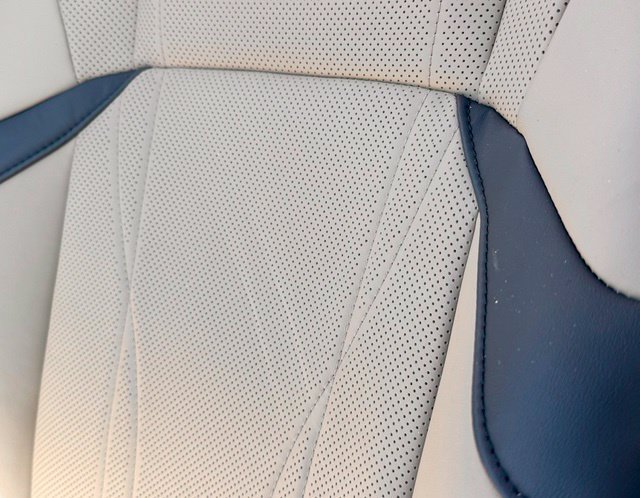 Used 2021 Lexus ES 350 Ultra Luxury w/ Accessory Package FWD image 28