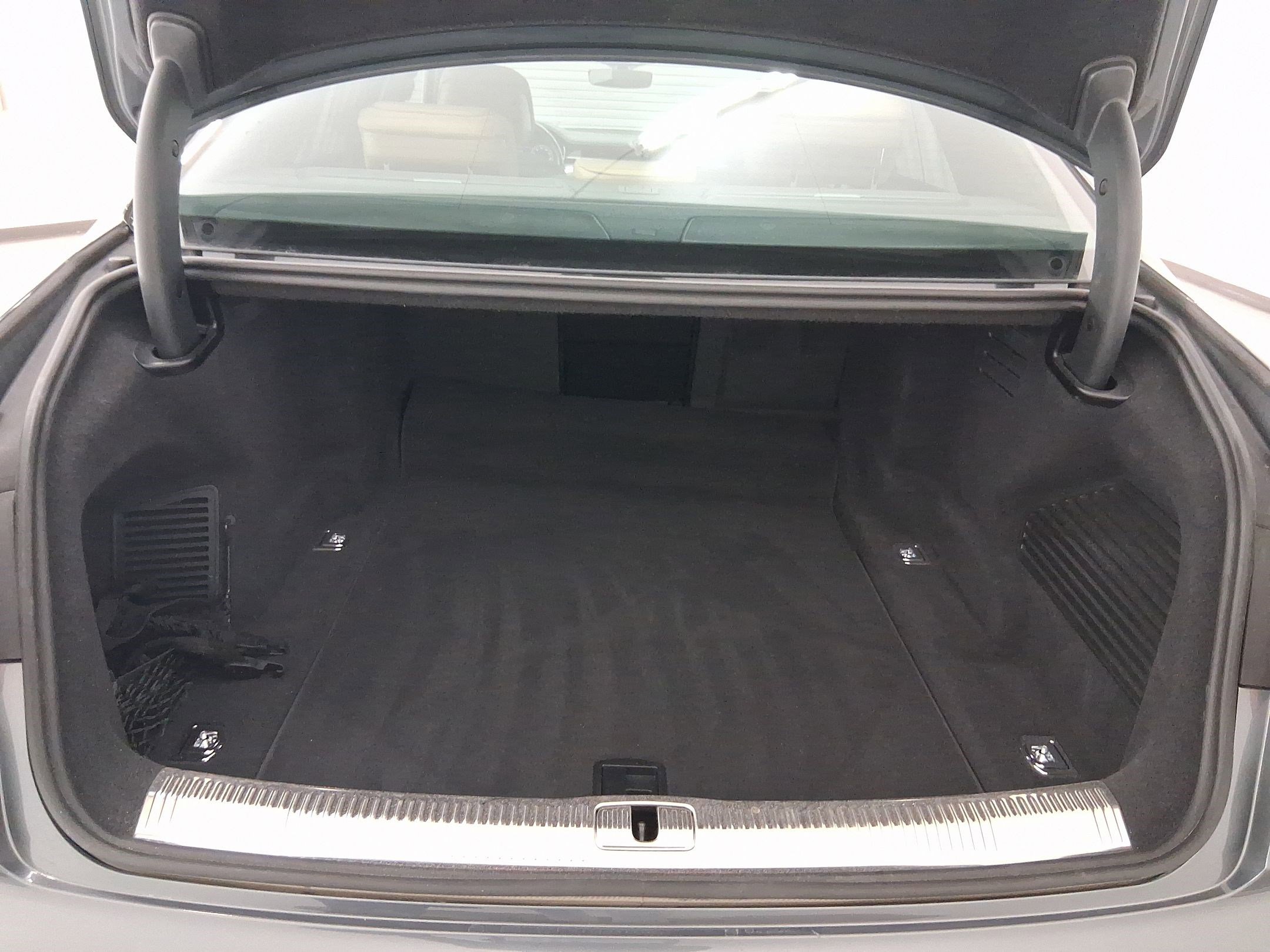 Used 2021 Audi A8 L 3.0T image 29