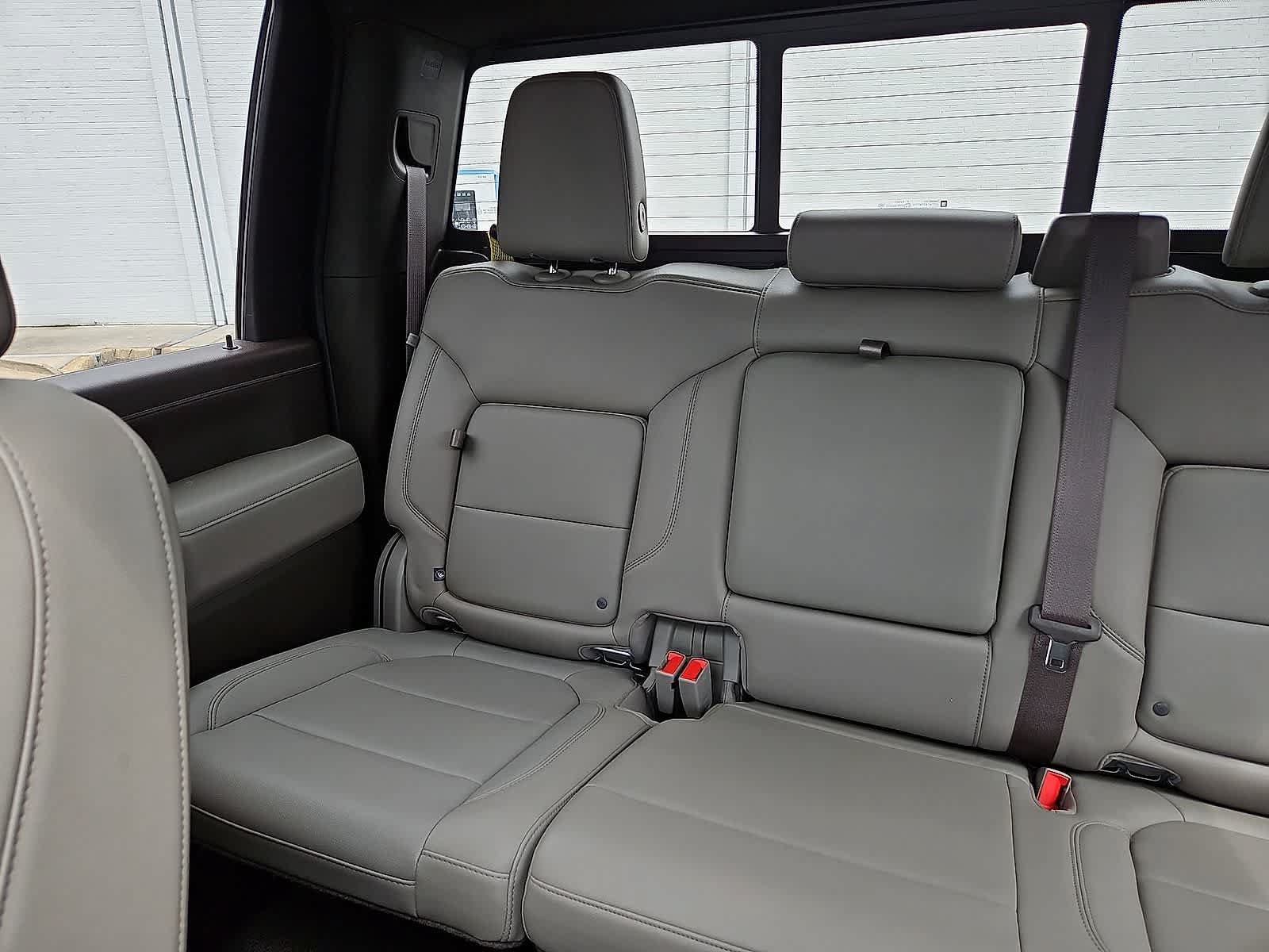 Used 2023 Chevrolet Silverado 3500 LT w/ All Star Edition AWD/4WD image 13