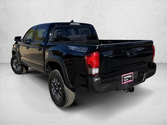Used 2017 Toyota Tacoma TRD Off-Road w/ Premium & Technology Package image 5