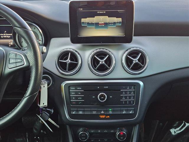 Used 2017 Mercedes-Benz GLA 250 4MATIC image 13