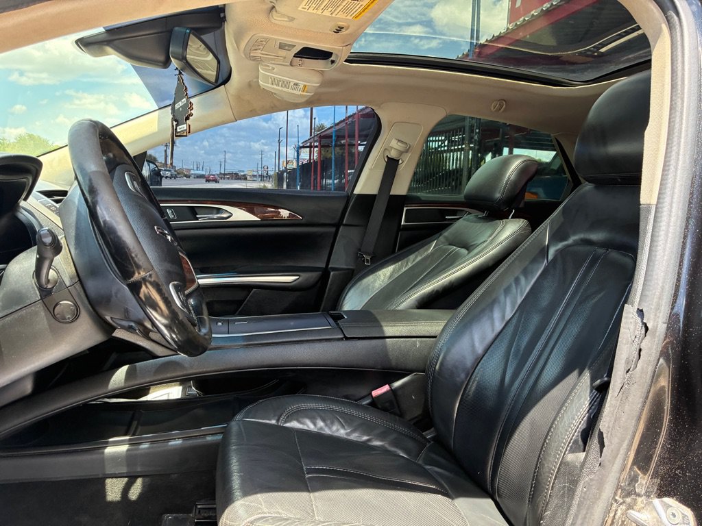 Used 2015 Lincoln MKZ w/ Equipment Group 102A Reserve FWD image 22
