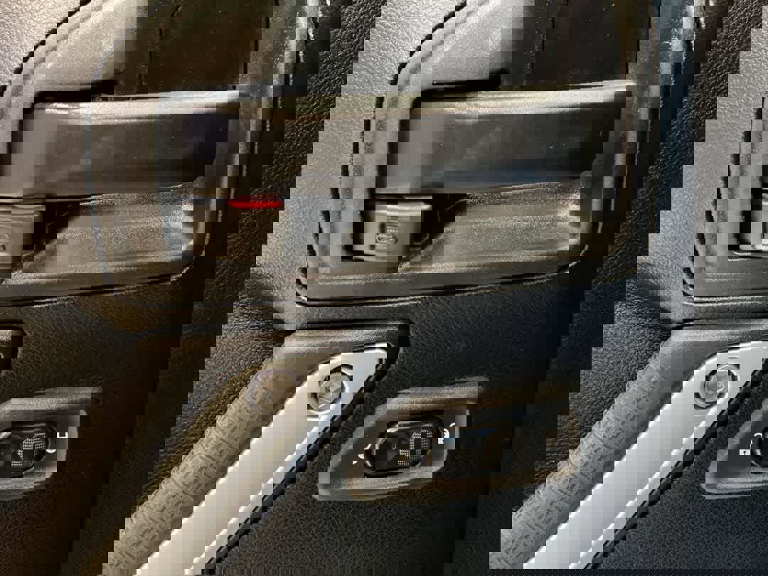 Used 2017 Jeep Wrangler Sahara w/ Quick Order Package 24E Chief image 15