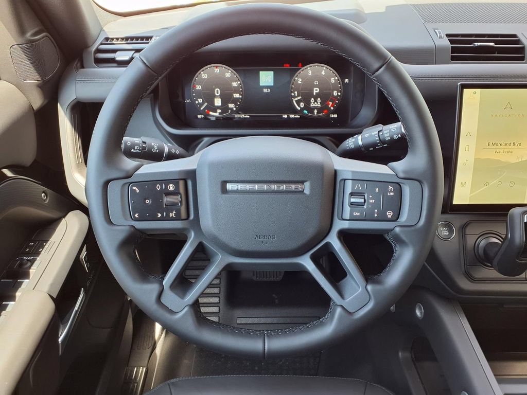 New 2026 Land Rover Defender 130 X-Dynamic SE AWD/4WD image 17