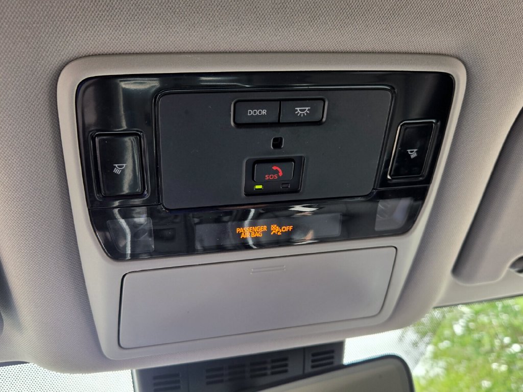 Used 2024 Toyota Grand Highlander AWD Hybrid image 27