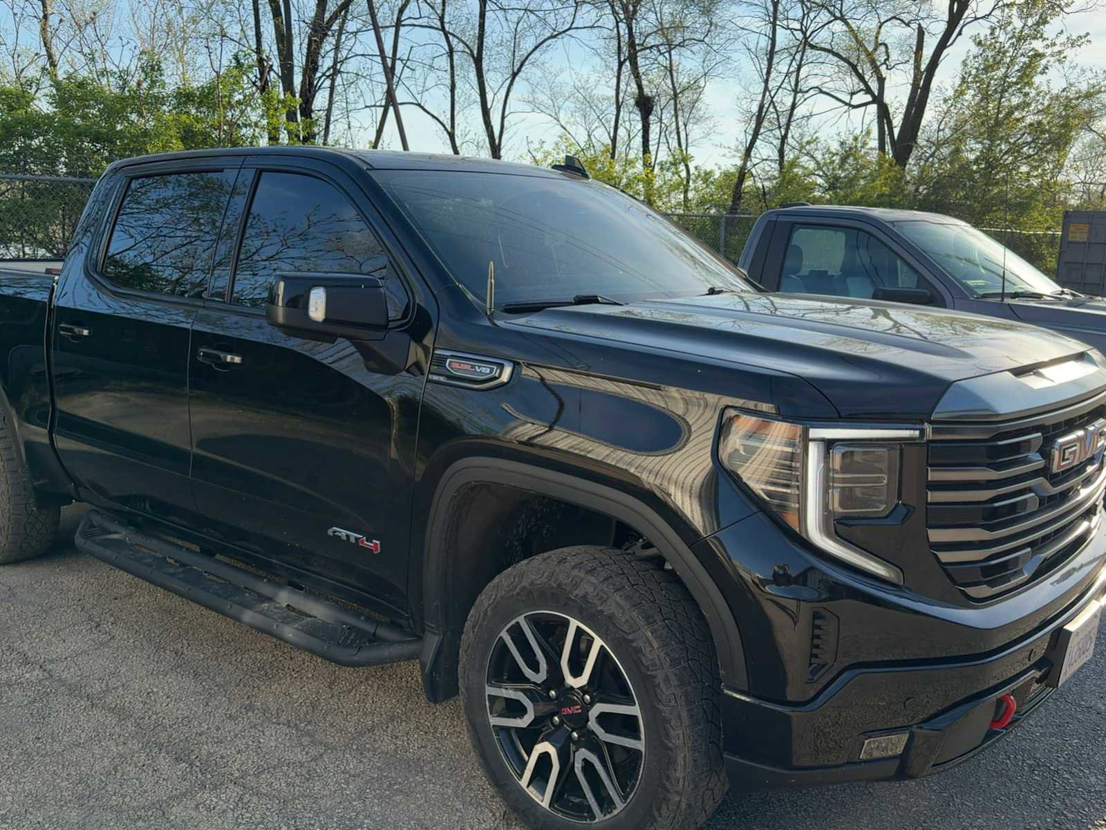 Used 2023 GMC Sierra 1500 AT4 w/ AT4 Preferred Package AWD/4WD image 1