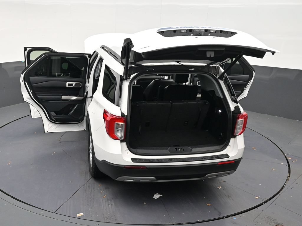 Used 2023 Ford Explorer XLT w/ Equipment Group 202A RWD image 32