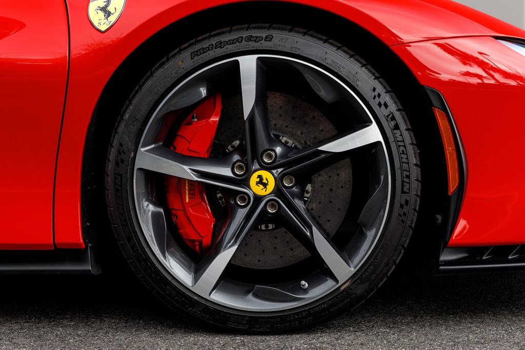 Used 2021 Ferrari SF90 Stradale image 22