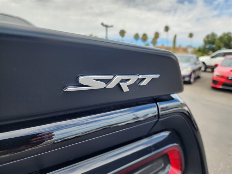 Used 2016 Dodge Challenger SRT Hellcat RWD image 13
