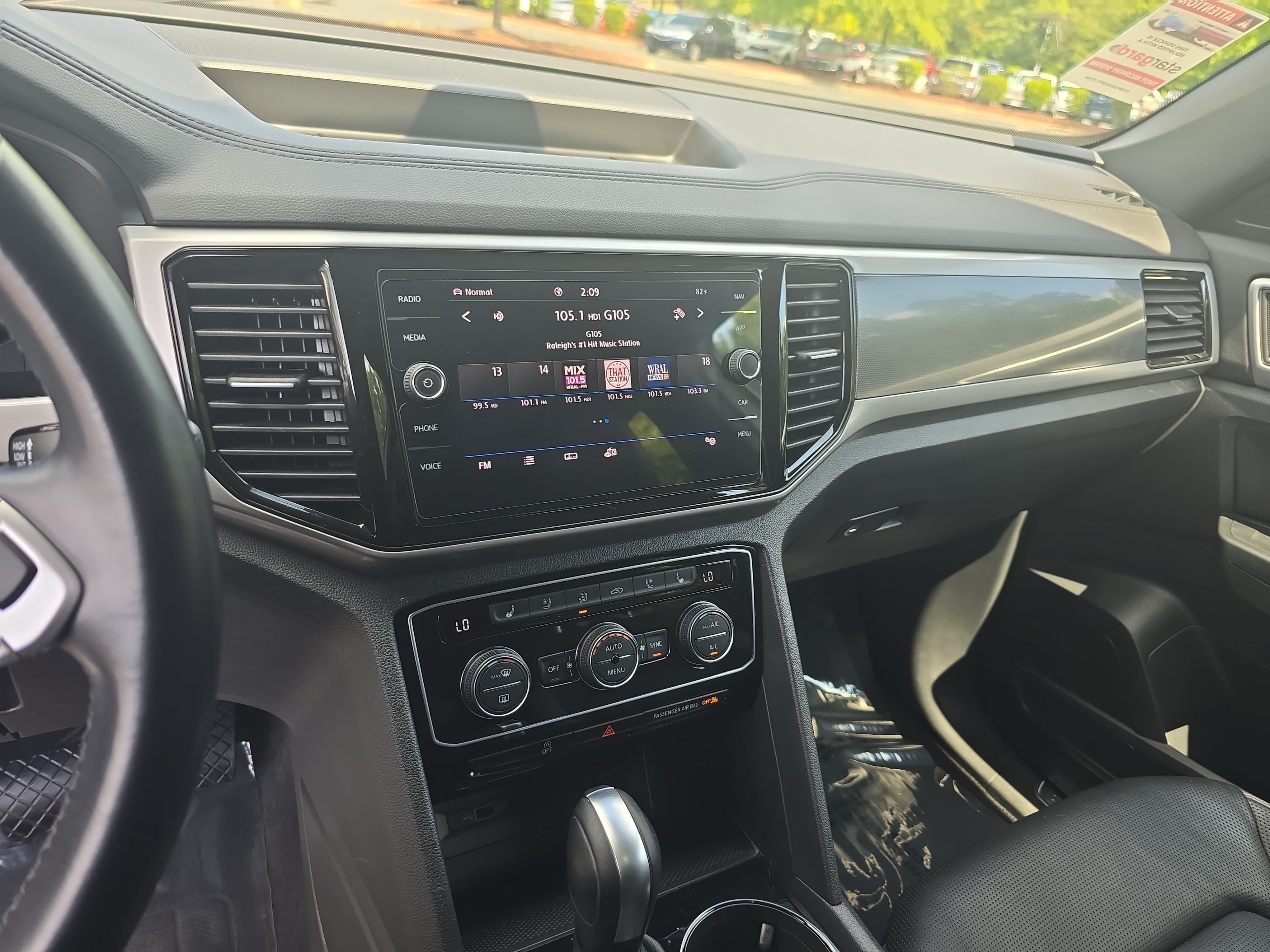 Used 2020 Volkswagen Atlas Cross Sport SEL Premium AWD/4WD image 20