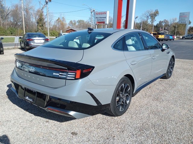 Used 2024 Hyundai Sonata SEL image 3
