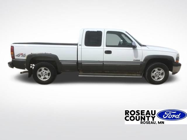 Used 2000 Chevrolet Silverado 1500 LS w/ Firm Ride Suspension Pkg AWD/4WD image 1