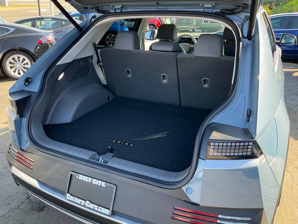 Used 2025 Hyundai Ioniq 5 SEL image 9