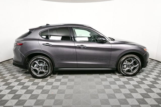 New 2025 Alfa Romeo Stelvio Sprint w/ Convenience Package image 24