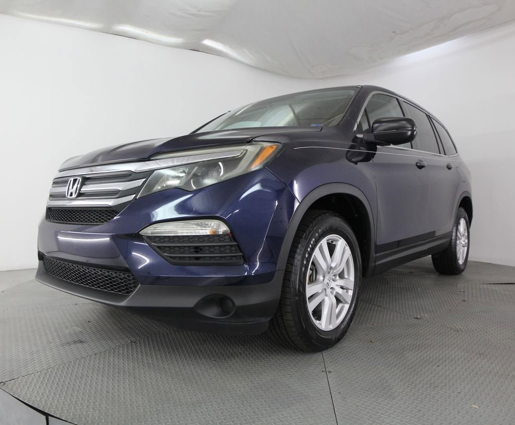Used 2016 Honda Pilot LX image 3