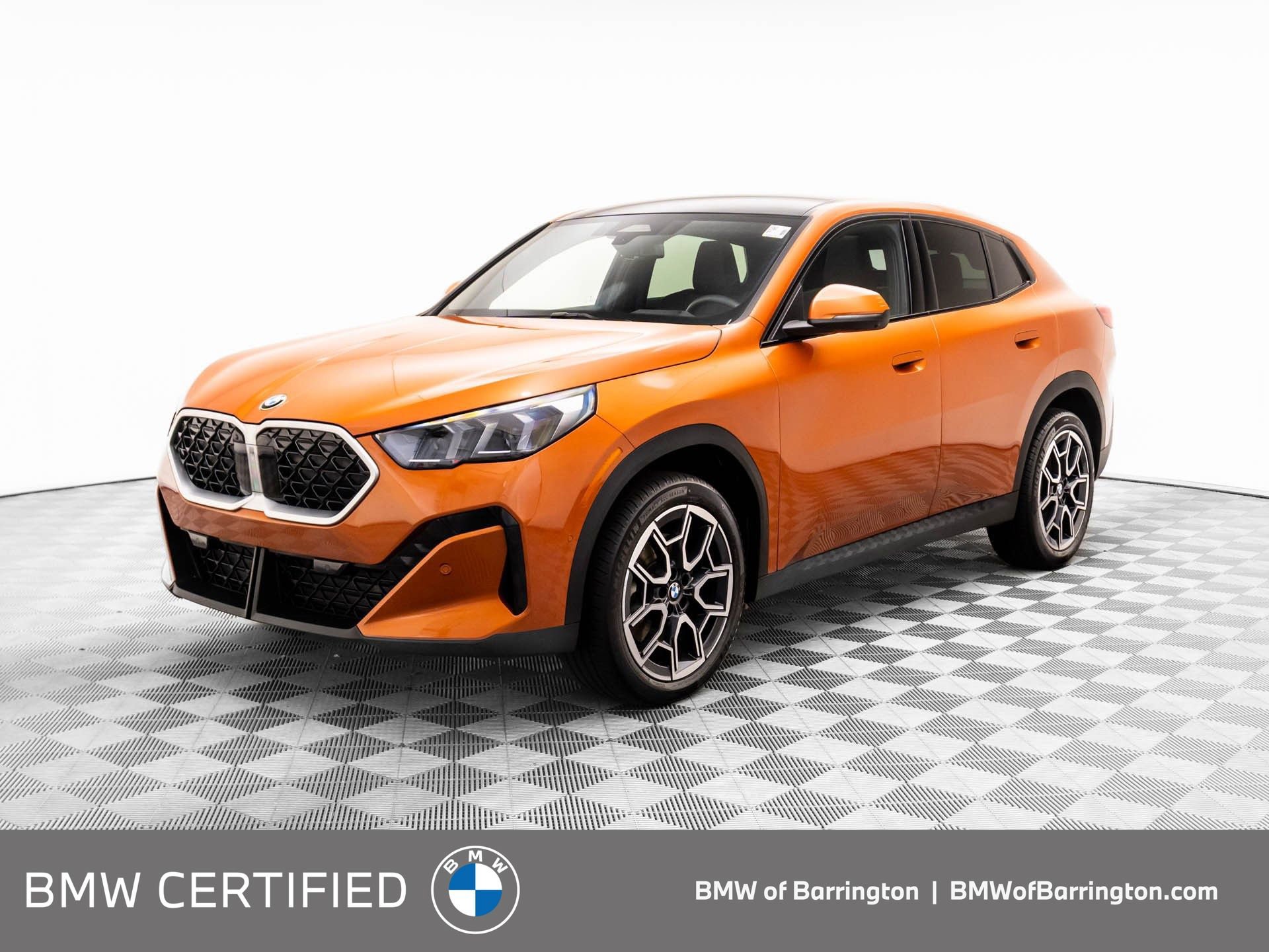 Certified 2025 BMW X2 xDrive28i AWD/4WD image 1