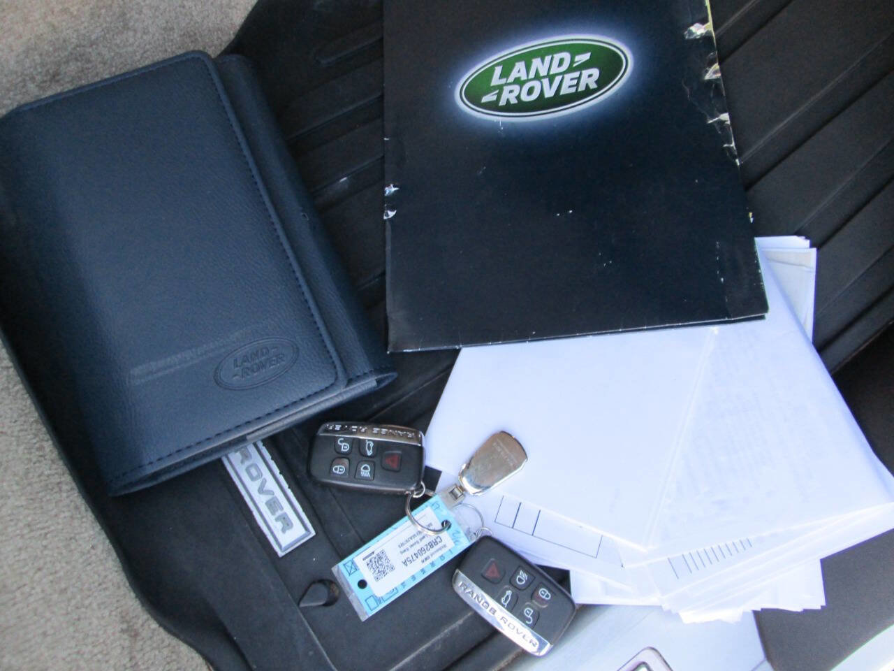 Used 2016 Land Rover Range Rover Long Wheelbase Supercharged image 47