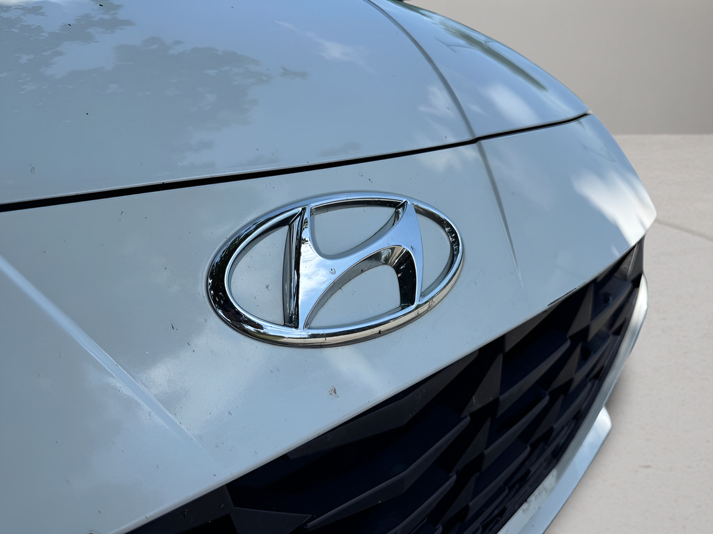 Used 2021 Hyundai Elantra SE FWD image 30
