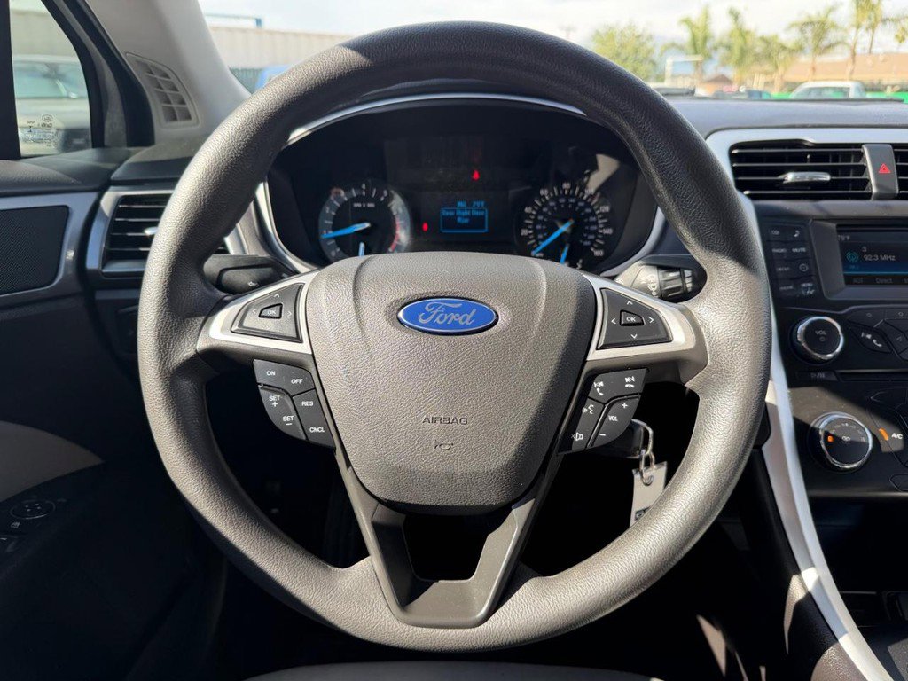 Used 2016 Ford Fusion S image 27