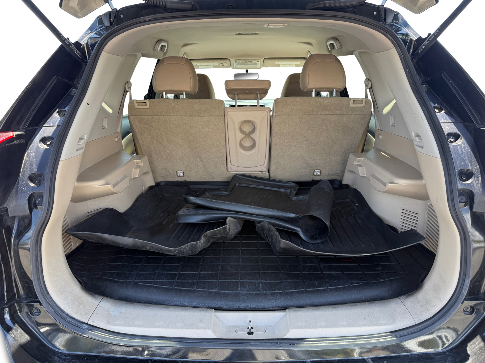 Used 2017 Nissan Rogue SV AWD/4WD image 17