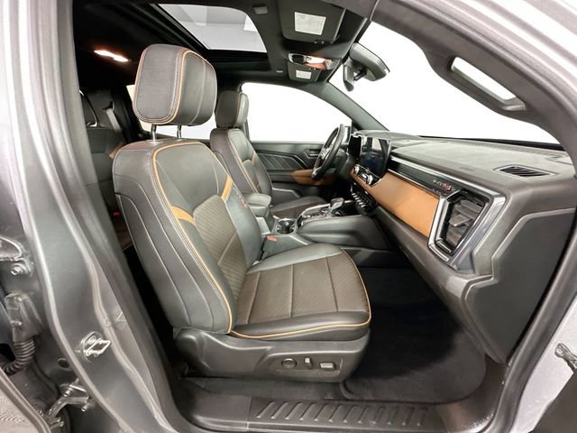 Used 2023 GMC Canyon AT4 image 29