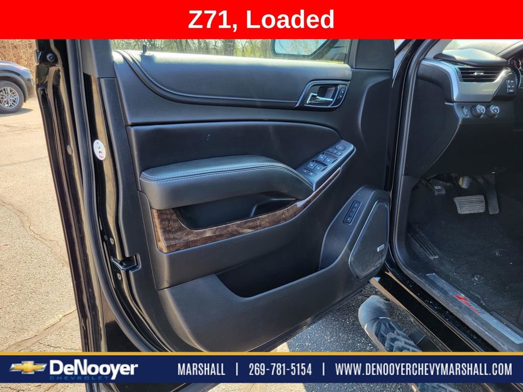 Used 2018 Chevrolet Suburban LT image 6