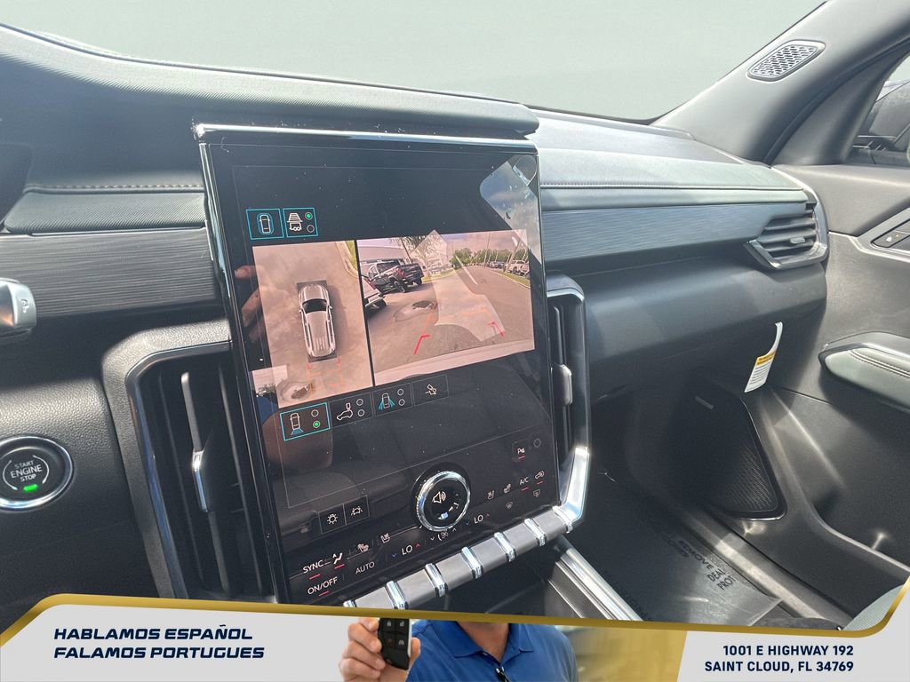 New 2026 GMC Acadia AT4 w/ Luxury Package AWD/4WD image 21