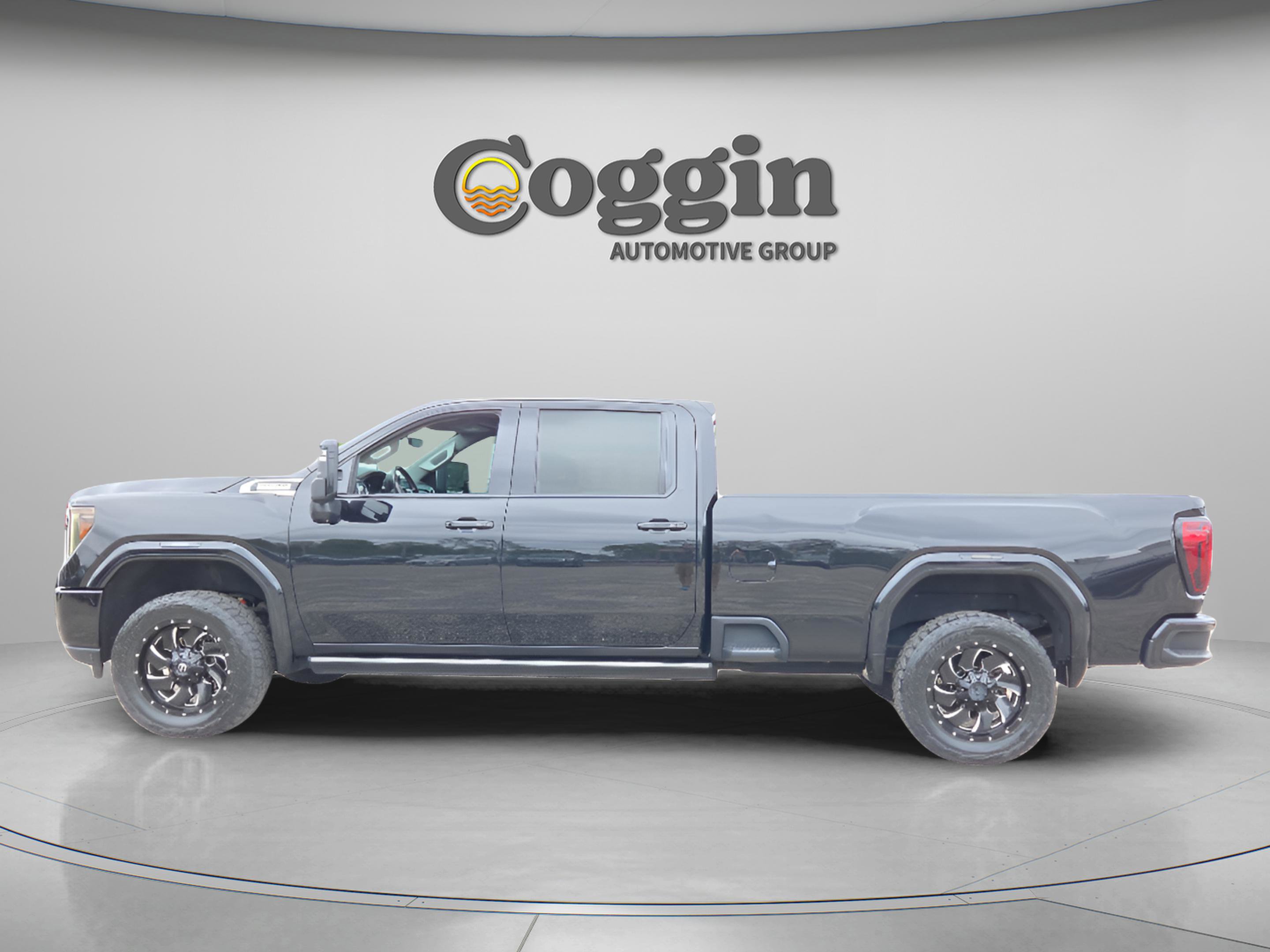 Used 2021 GMC Sierra 3500 Denali w/ Denali Black Diamond Edition AWD/4WD image 2