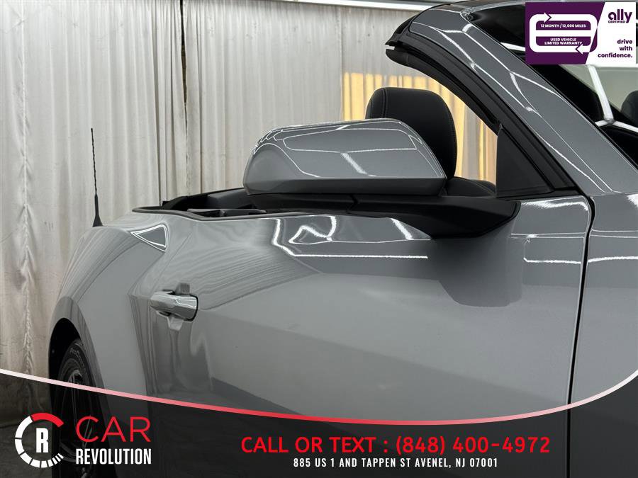 Used 2025 Ford Mustang Premium RWD image 41