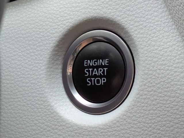 Used 2024 Toyota Corolla SE FWD image 30