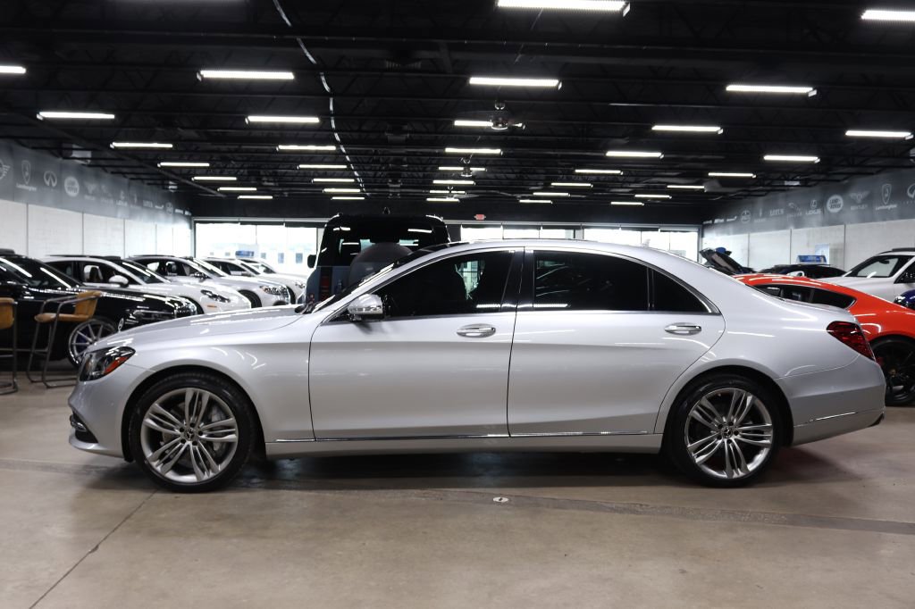 Used 2018 Mercedes-Benz S 560 Sedan image 2