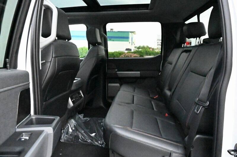Used 2023 Ford F350 Lariat w/ Lariat Ultimate Package AWD/4WD image 35