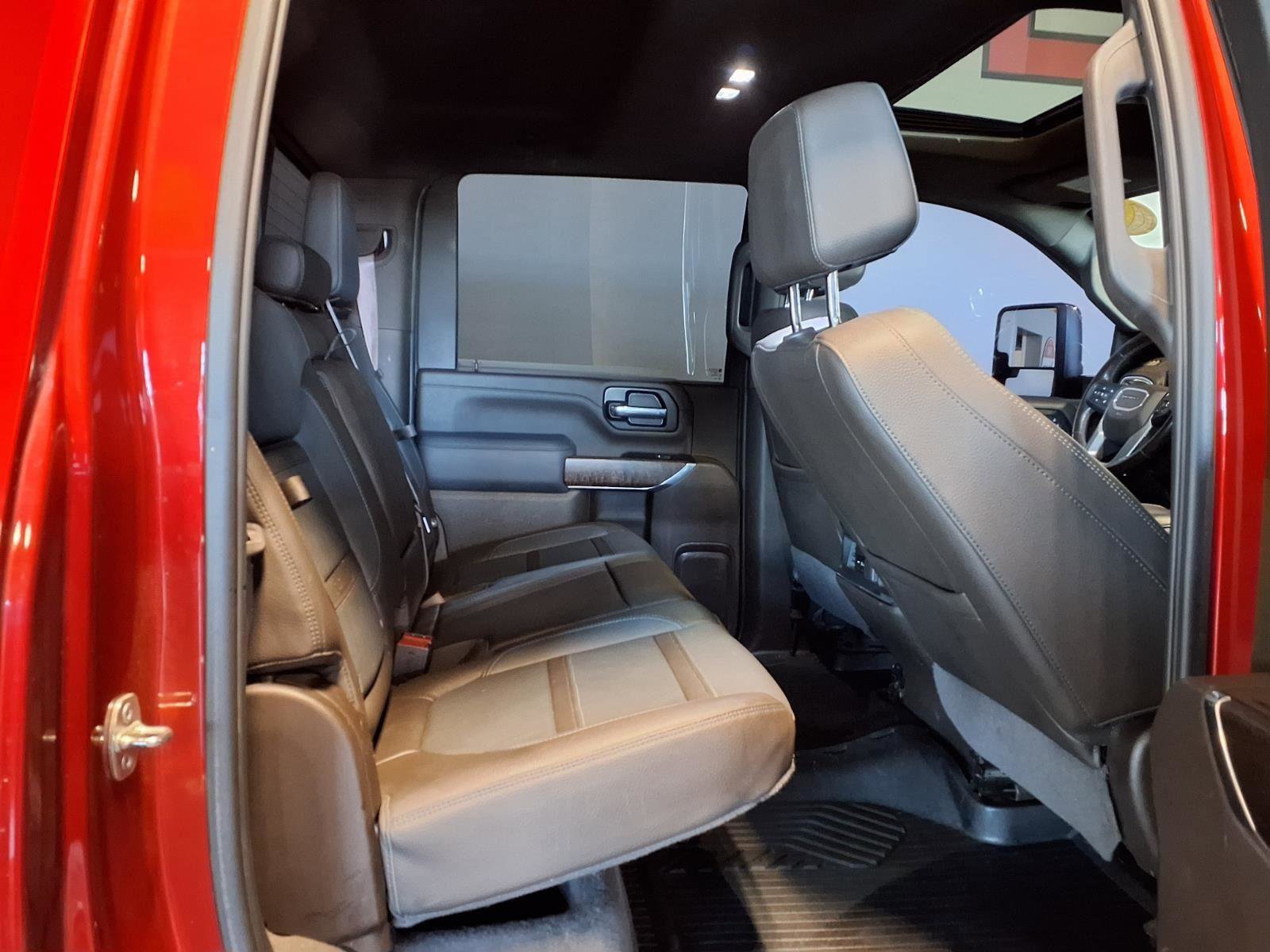 Used 2022 GMC Sierra 2500 Denali w/ Denali Ultimate Package image 9