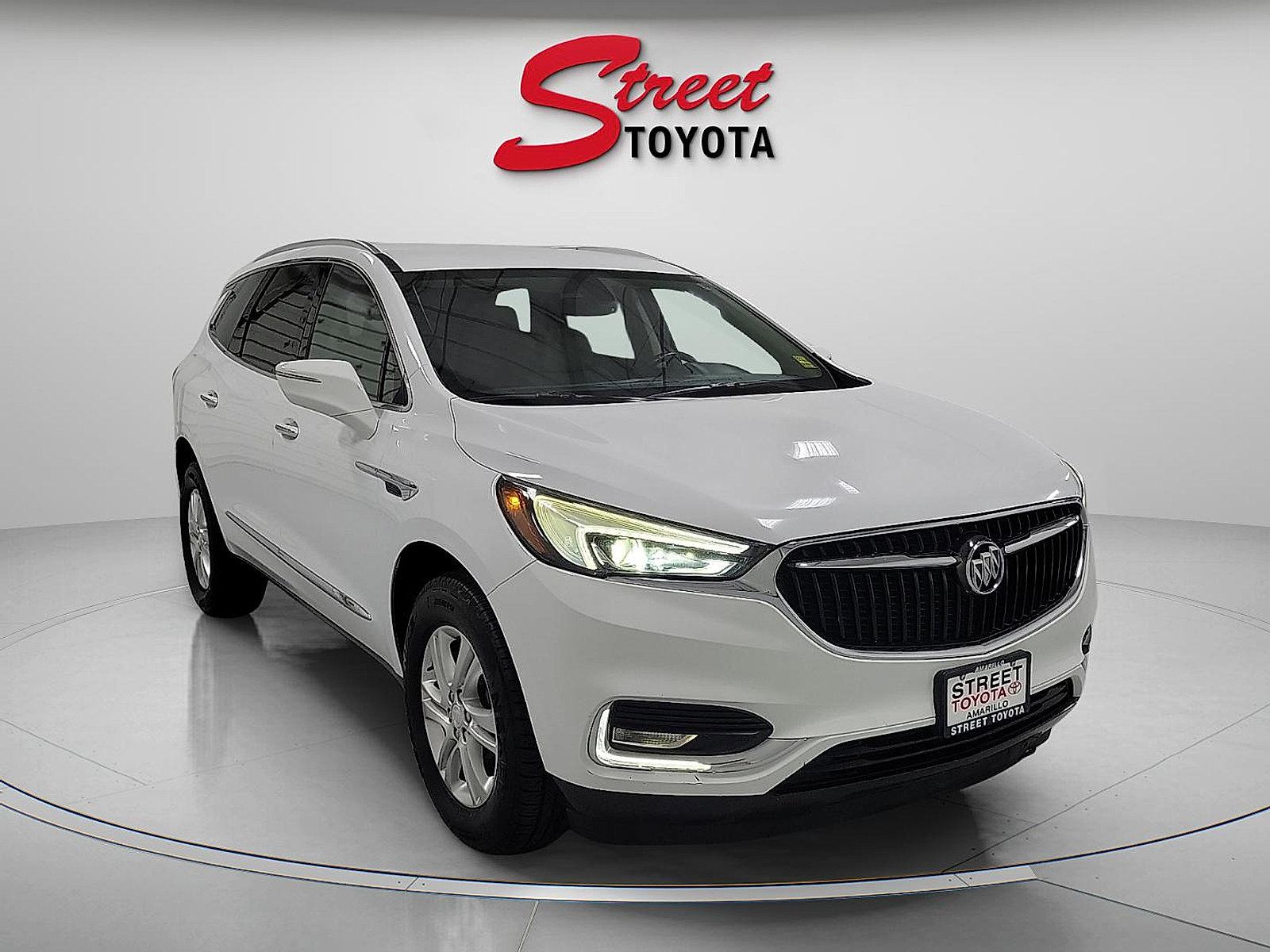 Used 2019 Buick Enclave Essence FWD image 5