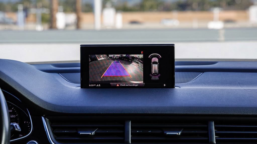 Used 2017 Audi Q7 3.0T Premium Plus image 17