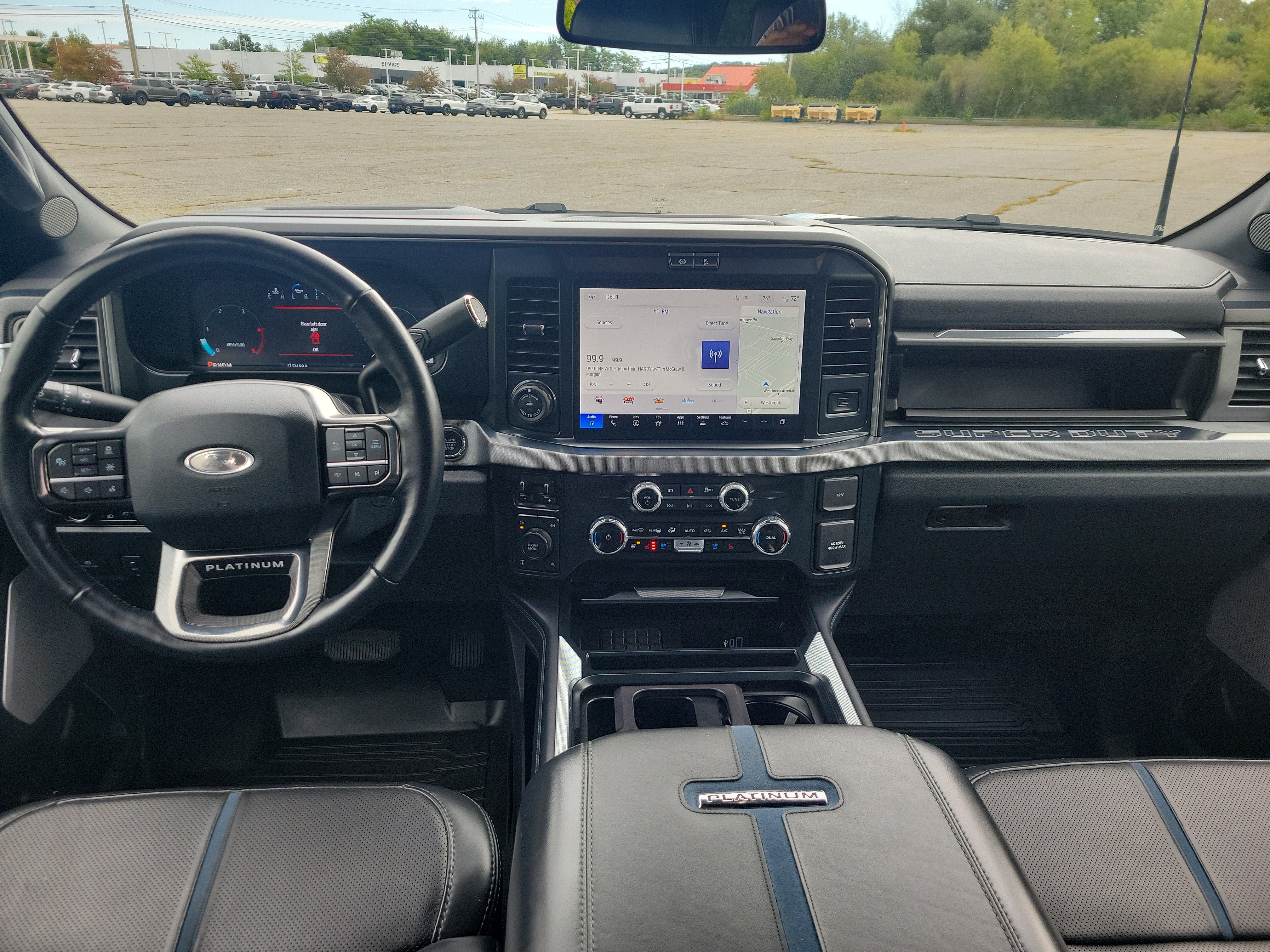 Used 2025 Ford F350 Platinum w/ FX4 Off-Road Package AWD/4WD image 18