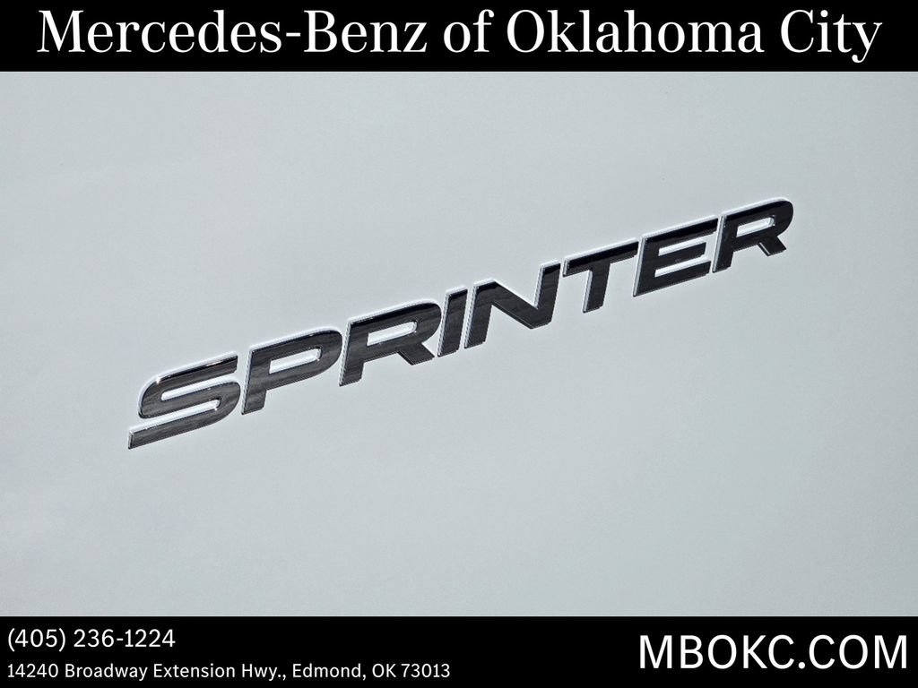 Used 2025 Mercedes-Benz Sprinter 2500 image 10