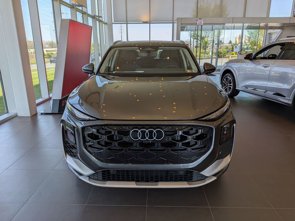 New 2026 Audi Q3 quattro 2.0T AWD/4WD image 2