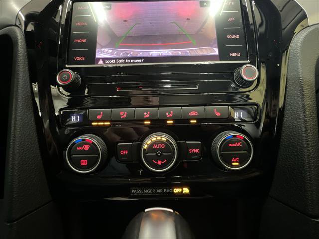 Certified 2022 Volkswagen Passat 2.0T SE image 18