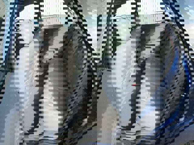 Used 2005 Ford Five Hundred SEL image 9