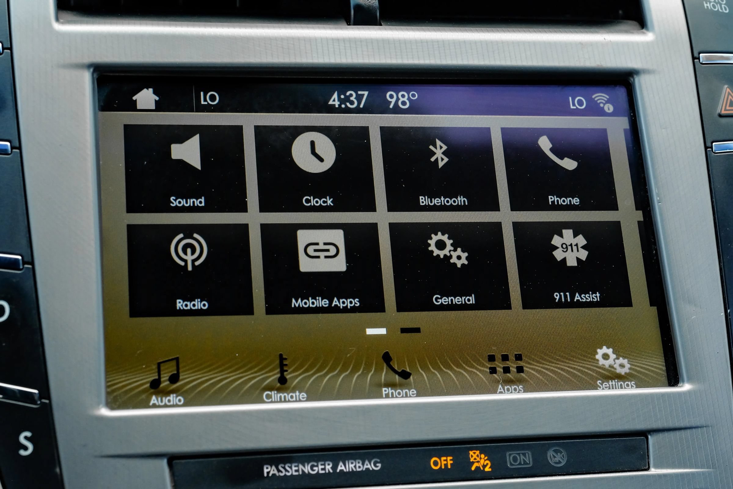 Used 2017 Lincoln MKZ Premiere FWD image 31