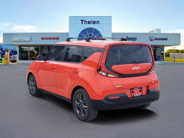 Used 2022 Kia Soul EX image 3