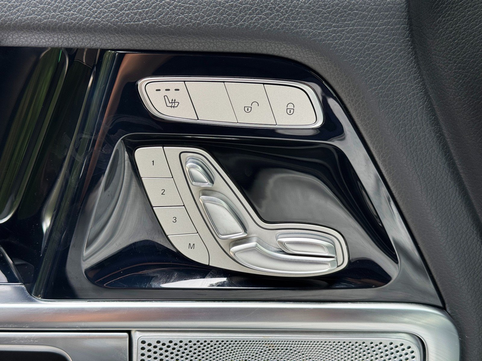 Used 2021 Mercedes-Benz G 550 image 18