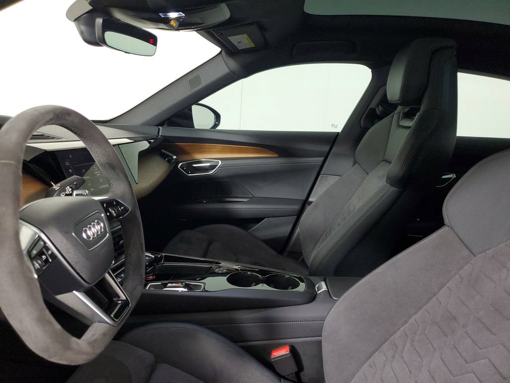 Used 2023 Audi e-tron GT Premium Plus AWD/4WD image 21
