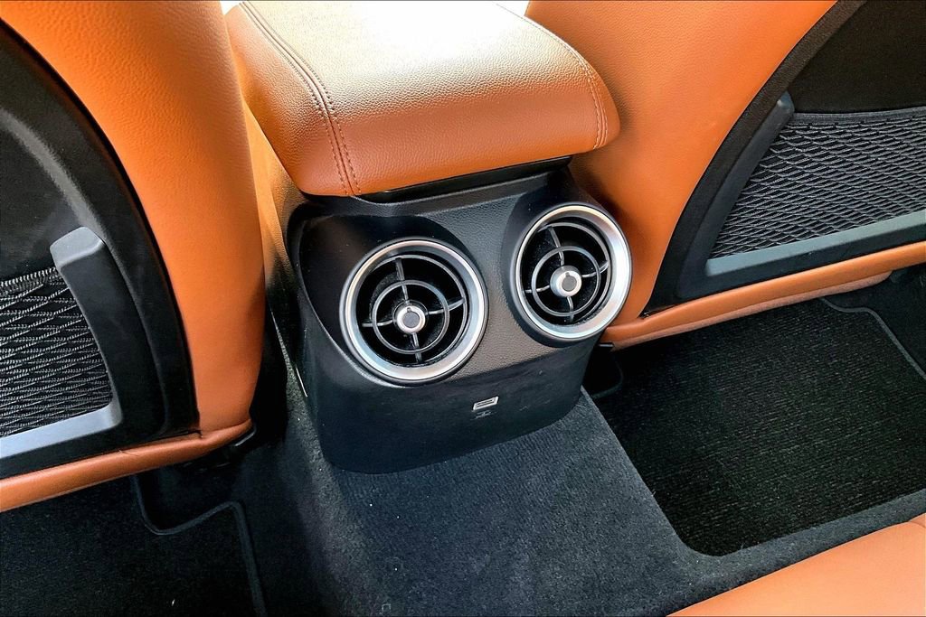 Used 2018 Alfa Romeo Giulia image 18