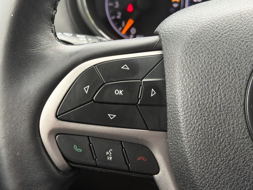 Used 2018 Jeep Grand Cherokee Overland w/ Trailer Tow Group IV image 21